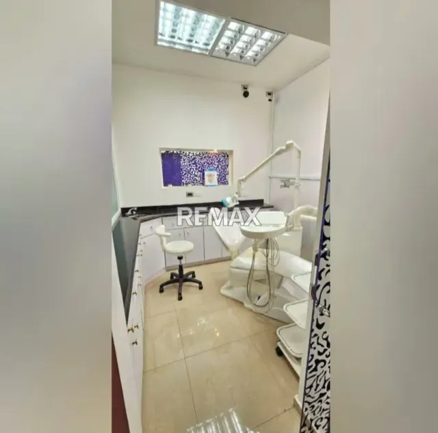 Consultorio Odontológico medio turno en Alquiler en La Trinidad - 4