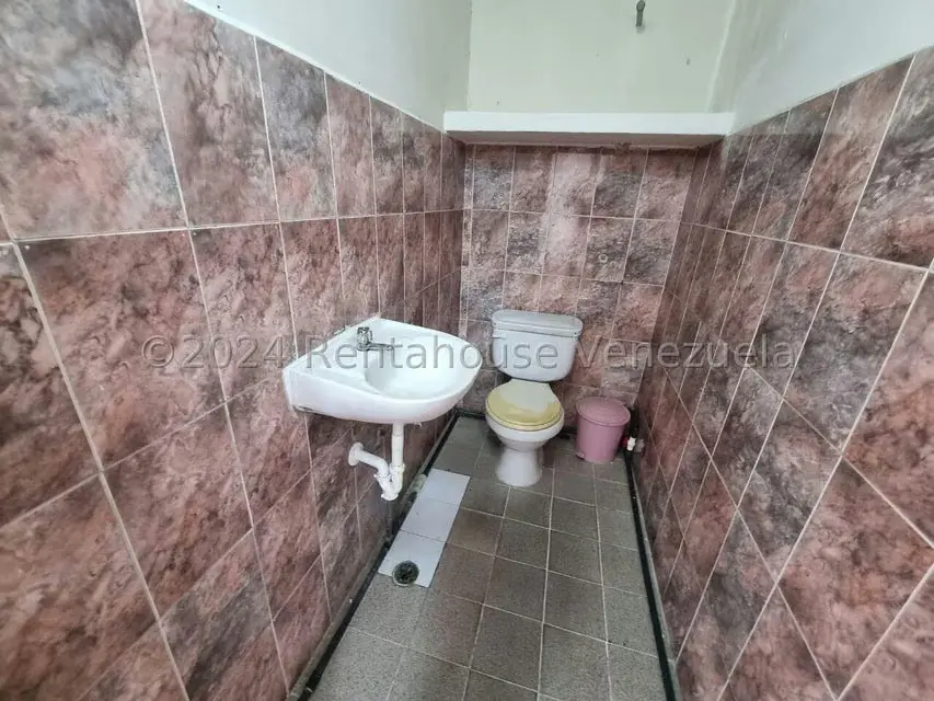 Local Comercial en Alquiler en Parroquia Catedral, Lara - 44