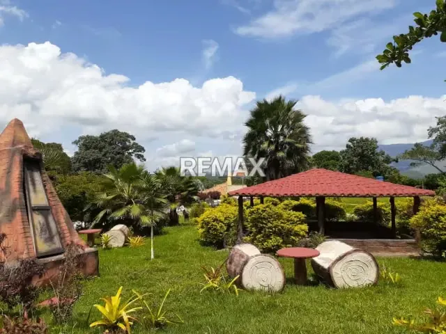 Hermoso Complejo Turístico en venta Bejuma - 13