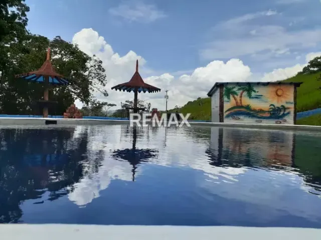 Hermoso Complejo Turístico en venta Bejuma - 6