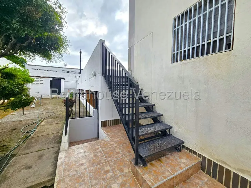Apartamento (1 Nivel) en Venta en Zona Este, Lara - 32