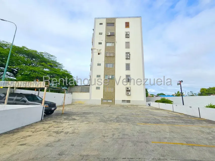 Apartamento (1 Nivel) en Venta en Zona Este, Lara - 35