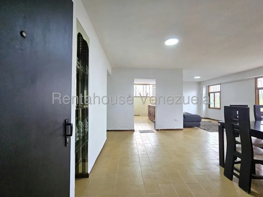 Apartamento (1 Nivel) en Venta en Zona Este, Lara - 4
