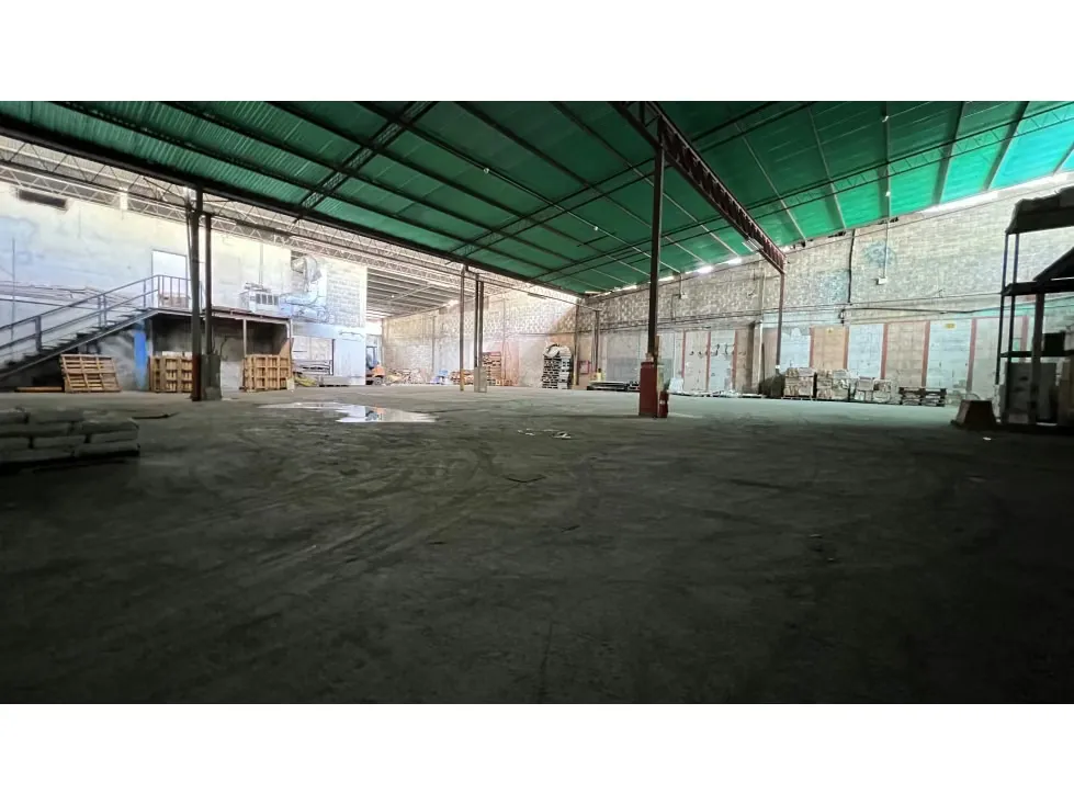 Se vende Galpon 2950m² 4b+10e La Bandera - 25
