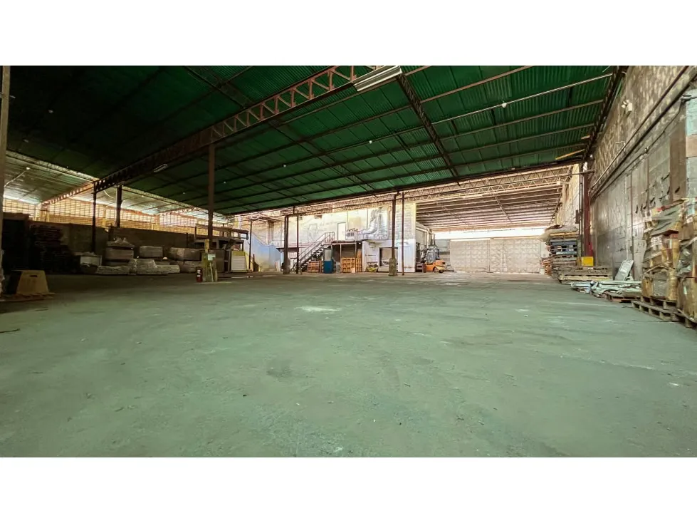 Se vende Galpon 2950m² 4b+10e La Bandera - 4
