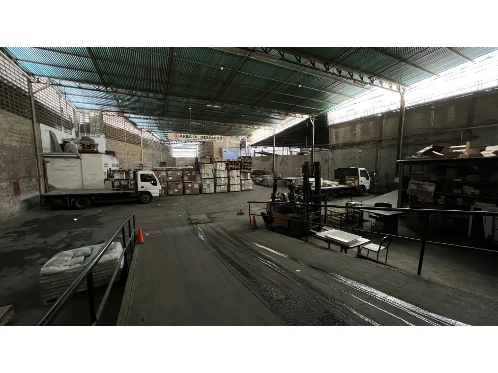 Se vende Galpon 2950m² 4b+10e La Bandera - 10