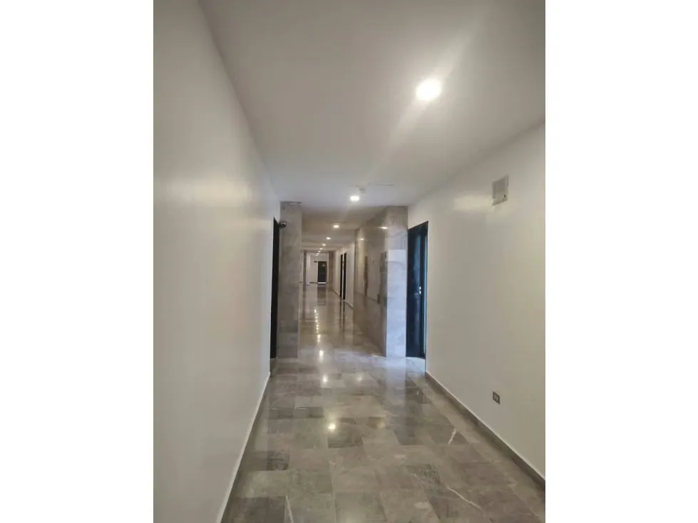 Alquilo oficina 60m2 La Lagunita 9373