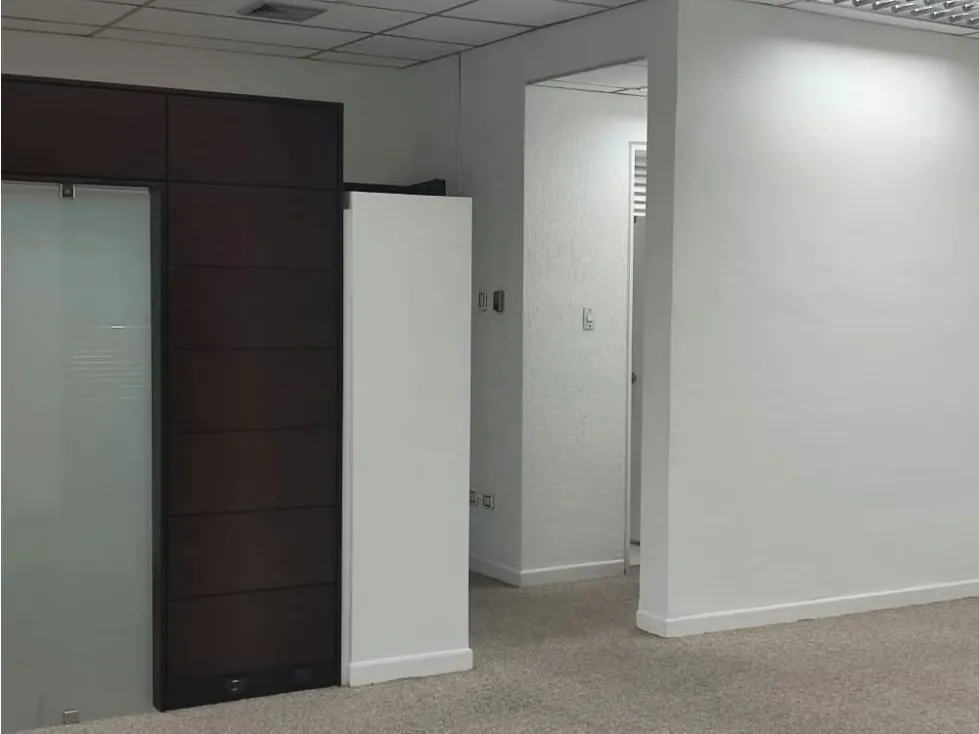Alquilo oficina 60m2 La Lagunita 9373 - 5