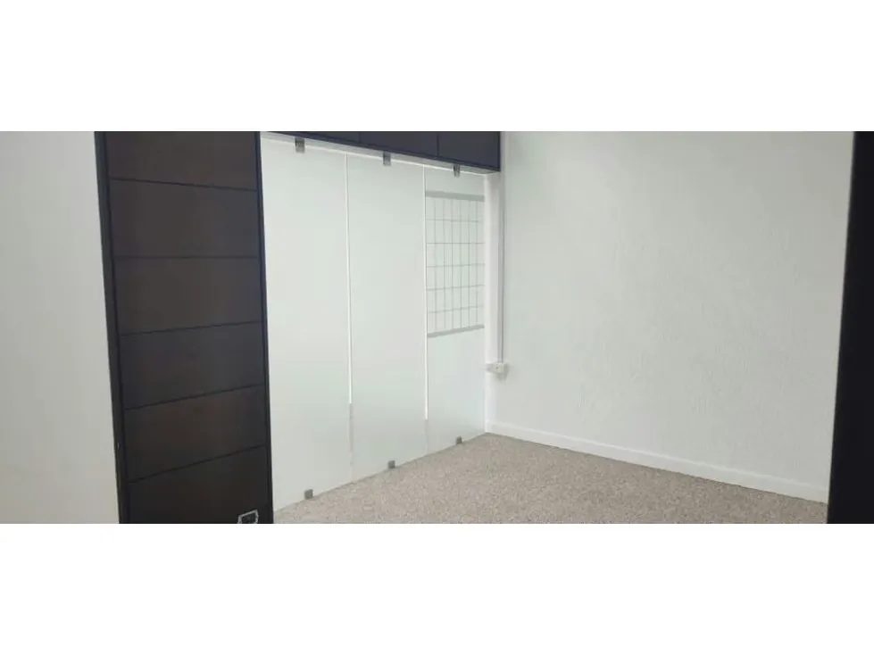 Alquilo oficina 60m2 La Lagunita 9373 - 8