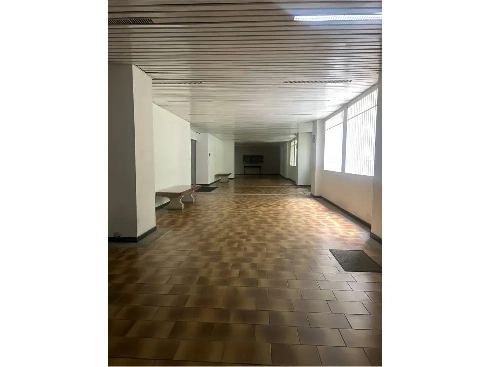 VENTA DE APARTAMENTO EN LAS ESMERALDAS - 2