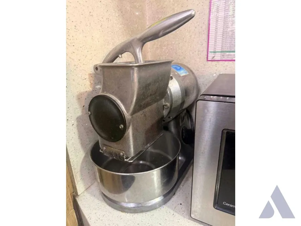 Vendo/alquilo fondo de comercio 120m2 Los Símbolos 4845 - 20