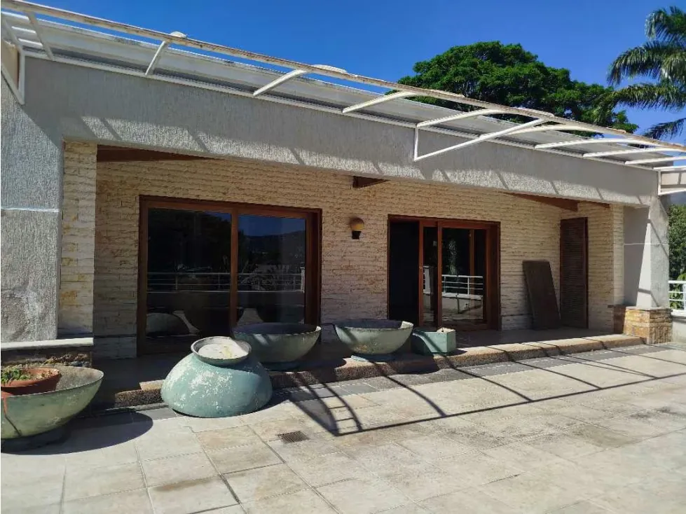 En Venta Edificio y Casa con terreno 2.547M2 en total La Floresta - 30