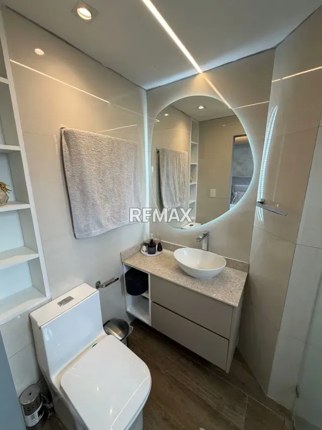 EN VENTA APARTAMENTO EN RES. ICEBERG - 15