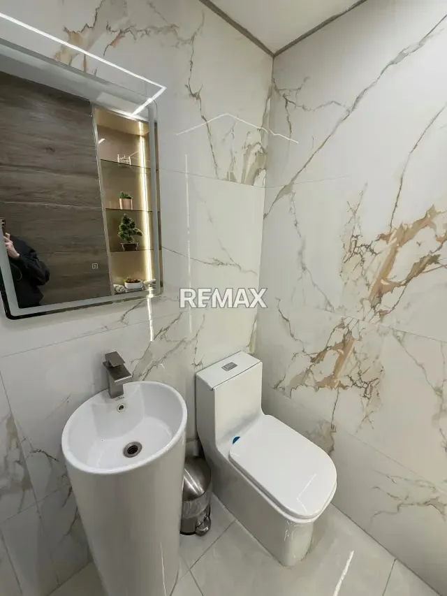 EN VENTA APARTAMENTO EN RES. ICEBERG - 19