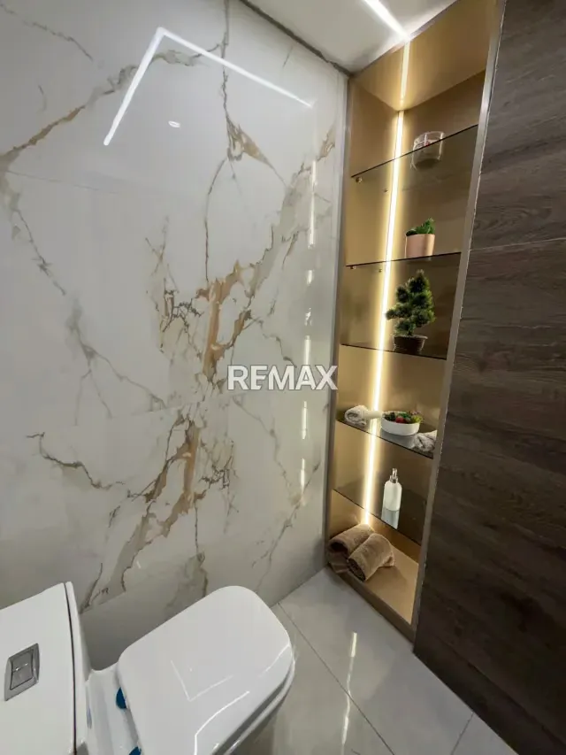 EN VENTA APARTAMENTO EN RES. ICEBERG - 20