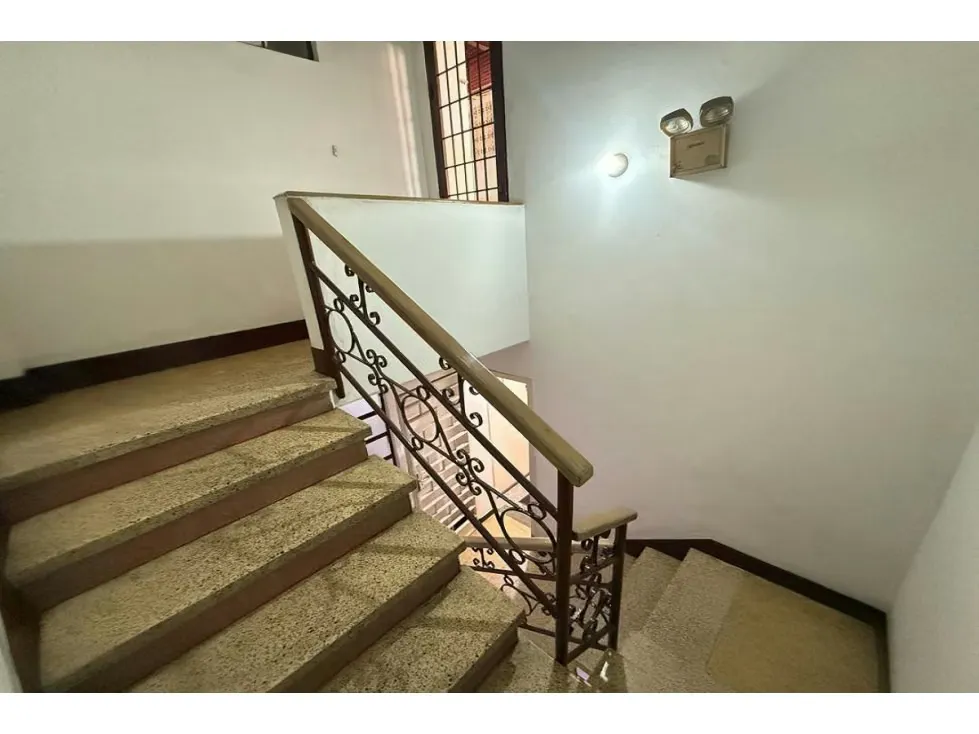 Venta de Edificio en Santa Rosalía. Caracas 156886LR - 3