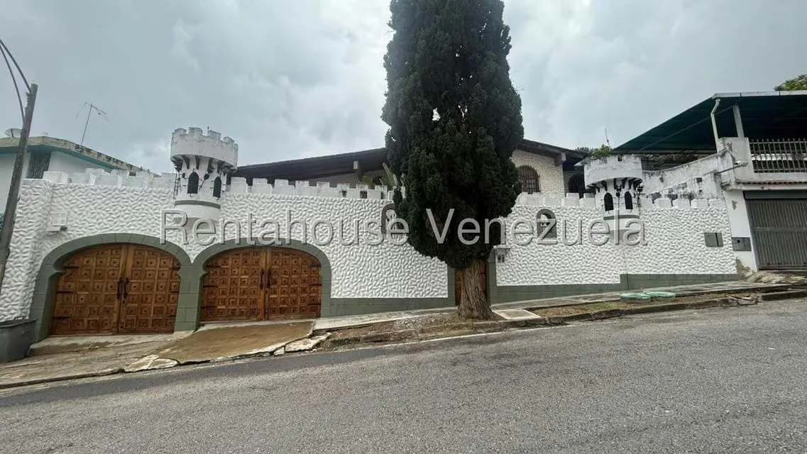 Casa (Colonial) en Venta en La Trinidad, Distrito Metropolitano