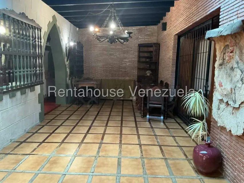 Casa (Colonial) en Venta en La Trinidad, Distrito Metropolitano - 12