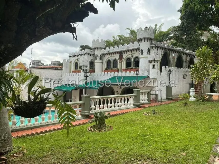 Casa (Colonial) en Venta en La Trinidad, Distrito Metropolitano - 32