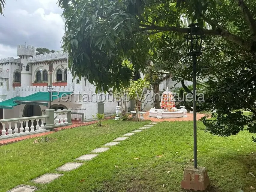 Casa (Colonial) en Venta en La Trinidad, Distrito Metropolitano - 37