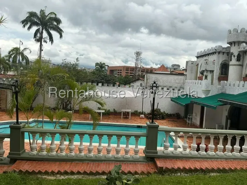Casa (Colonial) en Venta en La Trinidad, Distrito Metropolitano - 41