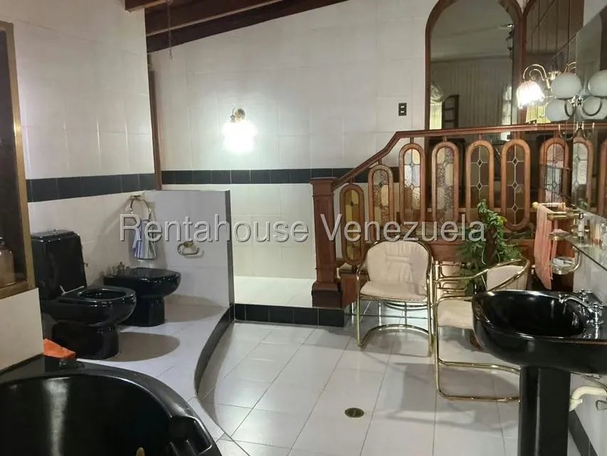 Casa (Colonial) en Venta en La Trinidad, Distrito Metropolitano - 64