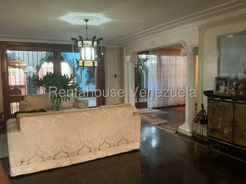 Casa (Colonial) en Venta en La Trinidad, Distrito Metropolitano - 10