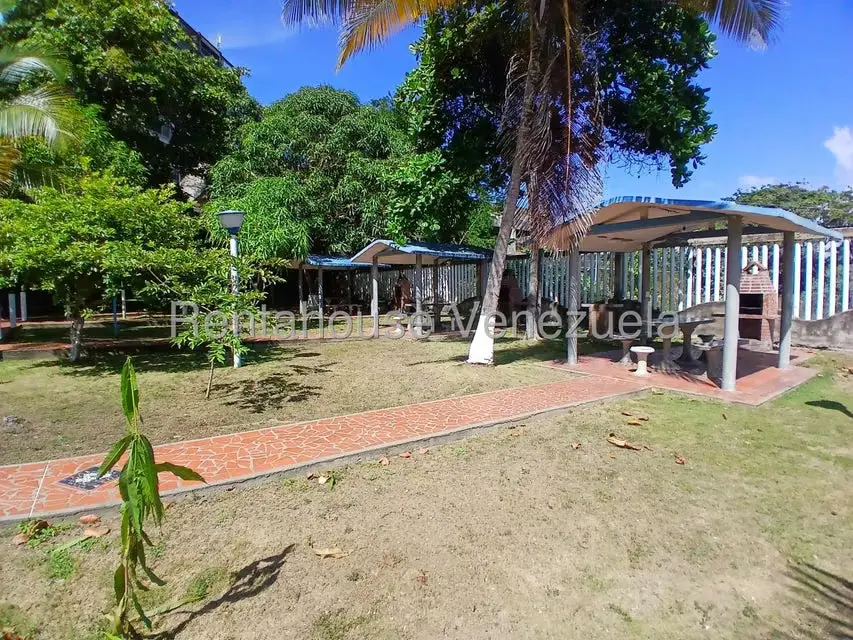 Apartamento (1 Nivel) en Venta en Ciudad Balneario Higuerote, Miranda - 21