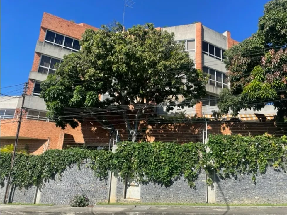 Se vende PH 300m2 Los Palos Grandes 9646 - 28