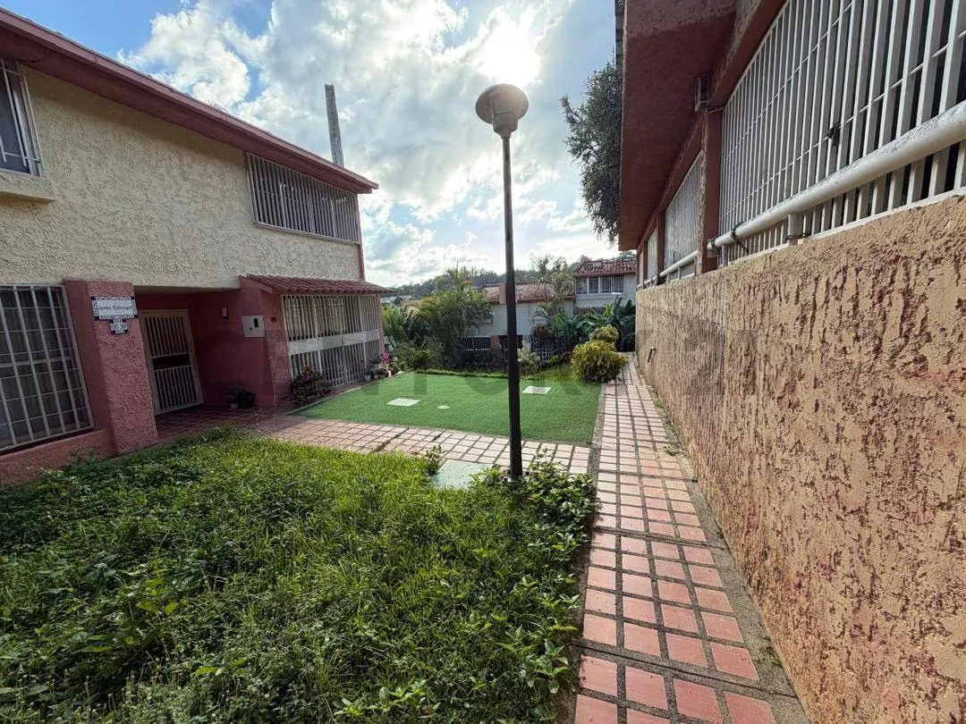 Town House en Potro Redondo, El Hatillo, rodeado por la naturaleza - 5