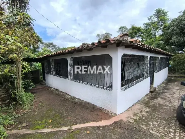 CASA + TERRENO EN VENTA Ubicado En San Rafael de cordero