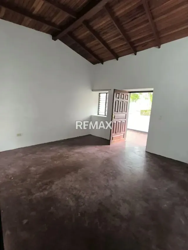CASA + TERRENO EN VENTA Ubicado En San Rafael de cordero - 3