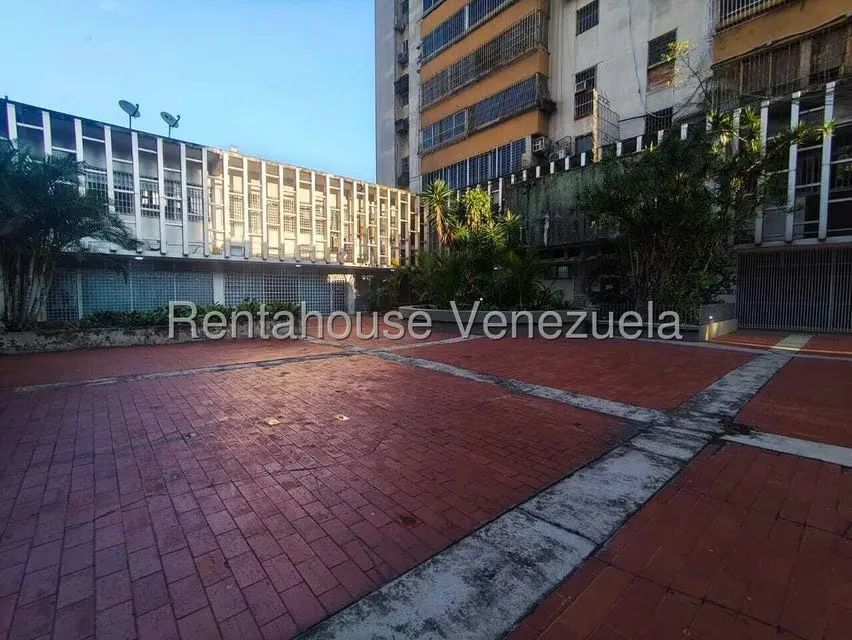 Apartamento (1 Nivel) en Venta en Santa Eduvigis, Distrito Metropolitano - 21