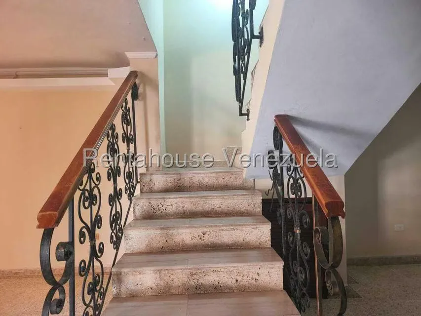 Casa (Multipes Niveles) en Venta en Avenida Milagro Norte, Zulia - 14