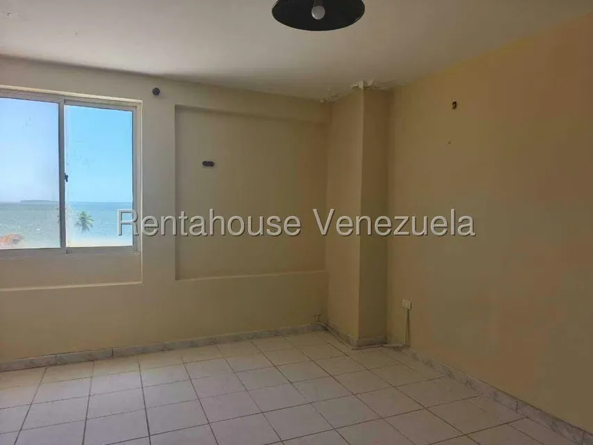 Casa (Multipes Niveles) en Venta en Avenida Milagro Norte, Zulia - 23