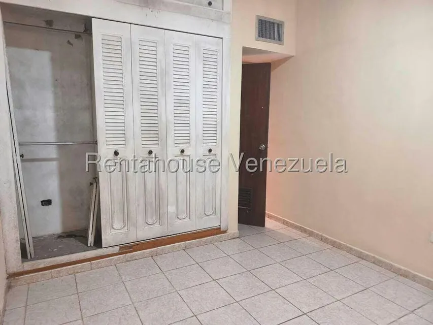 Casa (Multipes Niveles) en Venta en Avenida Milagro Norte, Zulia - 36