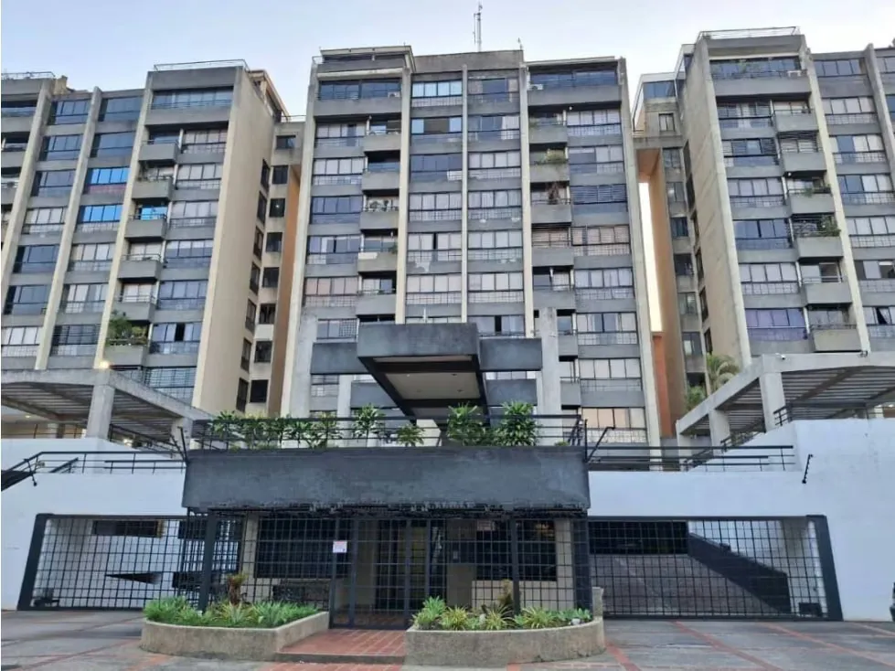 Vendo apartamento 142m2 Los Samanes 2331