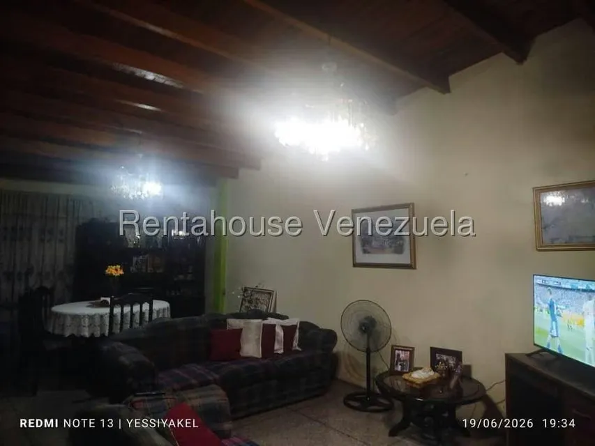 Casa (Duplex) en Venta en Residencias Aeropuerto, Trujillo - 2