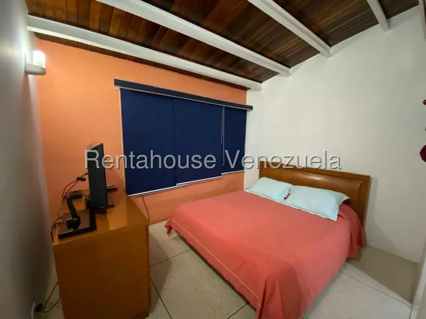 Casa (Duplex) en Alquiler en Montecristo, Distrito Metropolitano - 2