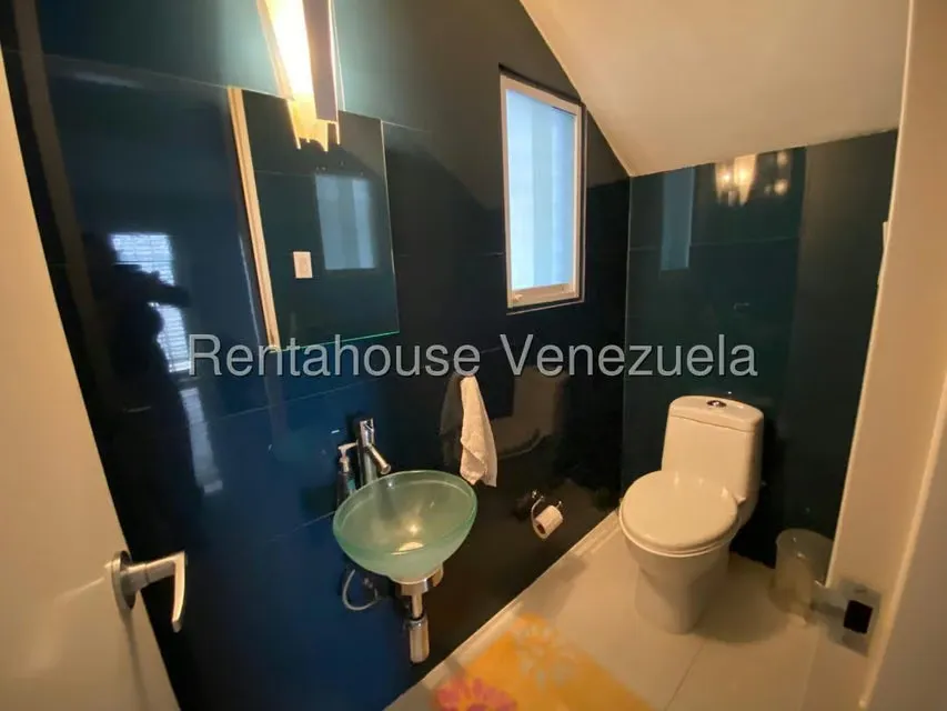 Casa (Duplex) en Alquiler en Montecristo, Distrito Metropolitano - 12