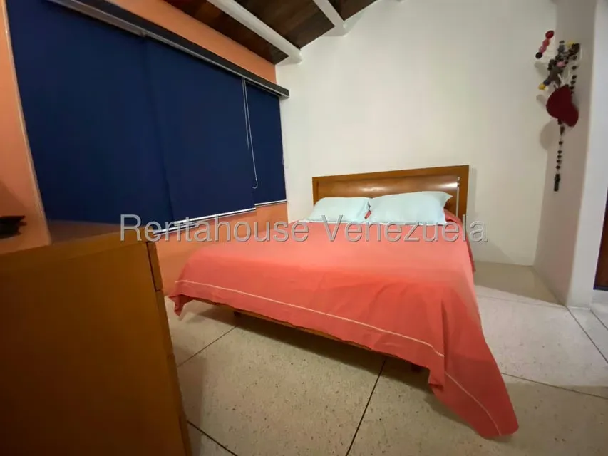 Casa (Duplex) en Alquiler en Montecristo, Distrito Metropolitano - 3