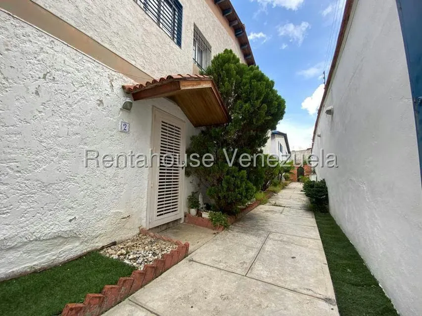 Casa (Duplex) en Alquiler en Montecristo, Distrito Metropolitano - 22