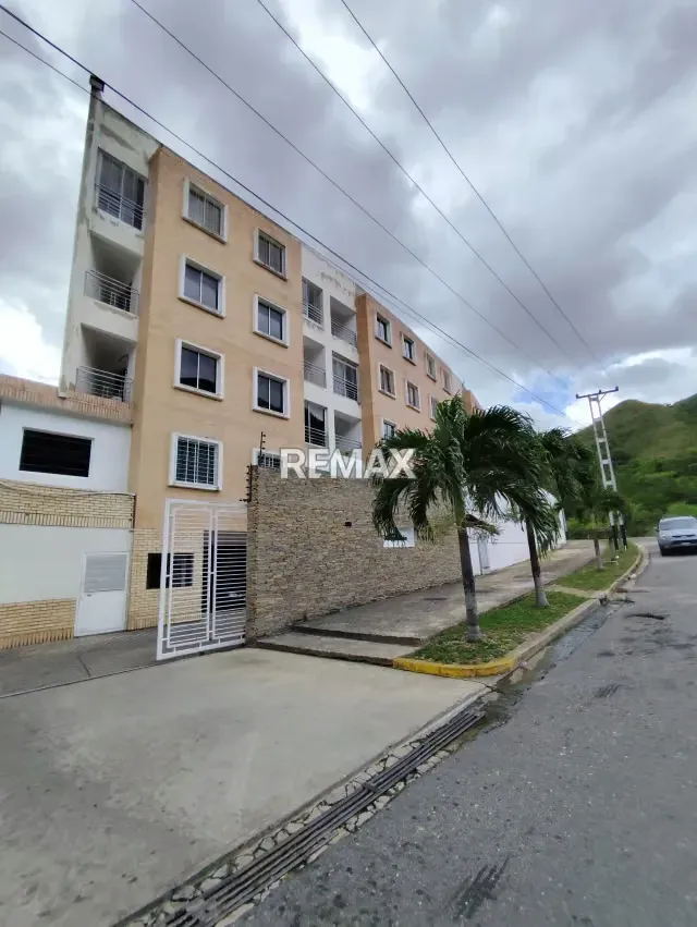 APARTAMENTO EN OBRA BLANCA, EN VENTA, MAÑONGO, RES ALESSANDRIA - 4