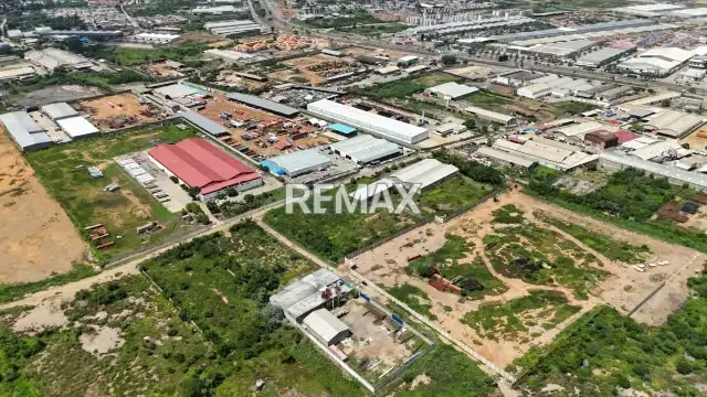 EN VENTA PARCELA DE TERRENO INDUSTRIAL DE 3500M² SECTOR MESONES BARCELONA - 2