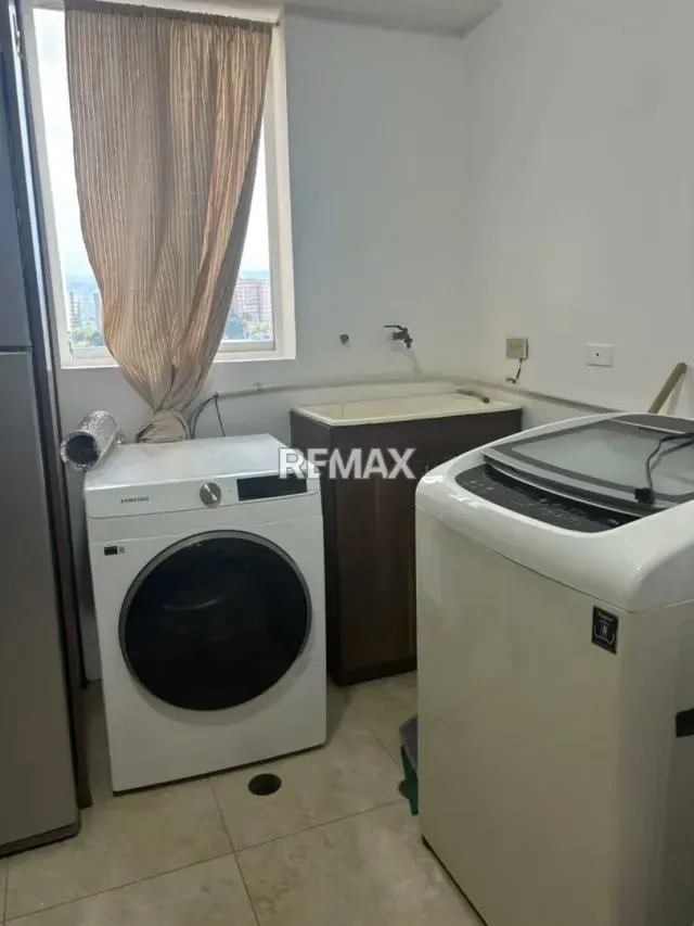 Apartamento en Alquiler Residencias Papyro 6C Zona Este-Barquisimeto - 6