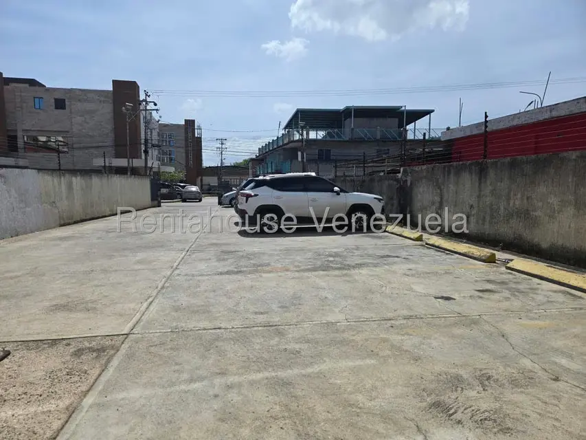 Local Comercial en Alquiler en Barrio Libertad, Zulia - 4