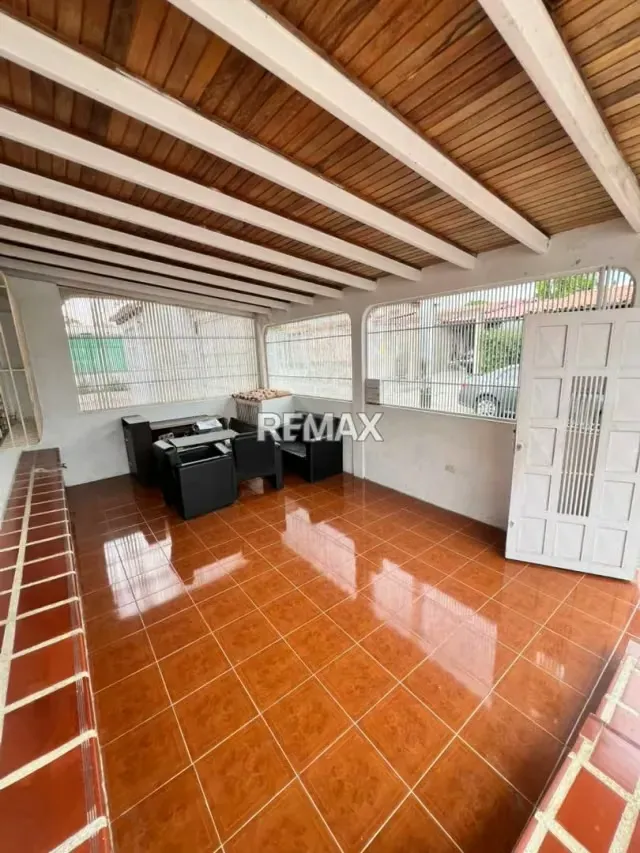EN VENTA HERMOSA CASA EN CABUDARE URBANIZACION ALMARIERA - 2