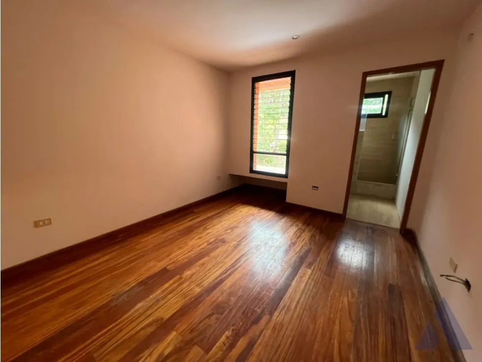 Vendo apartamento 200m2 La Lagunita 5431 - 6