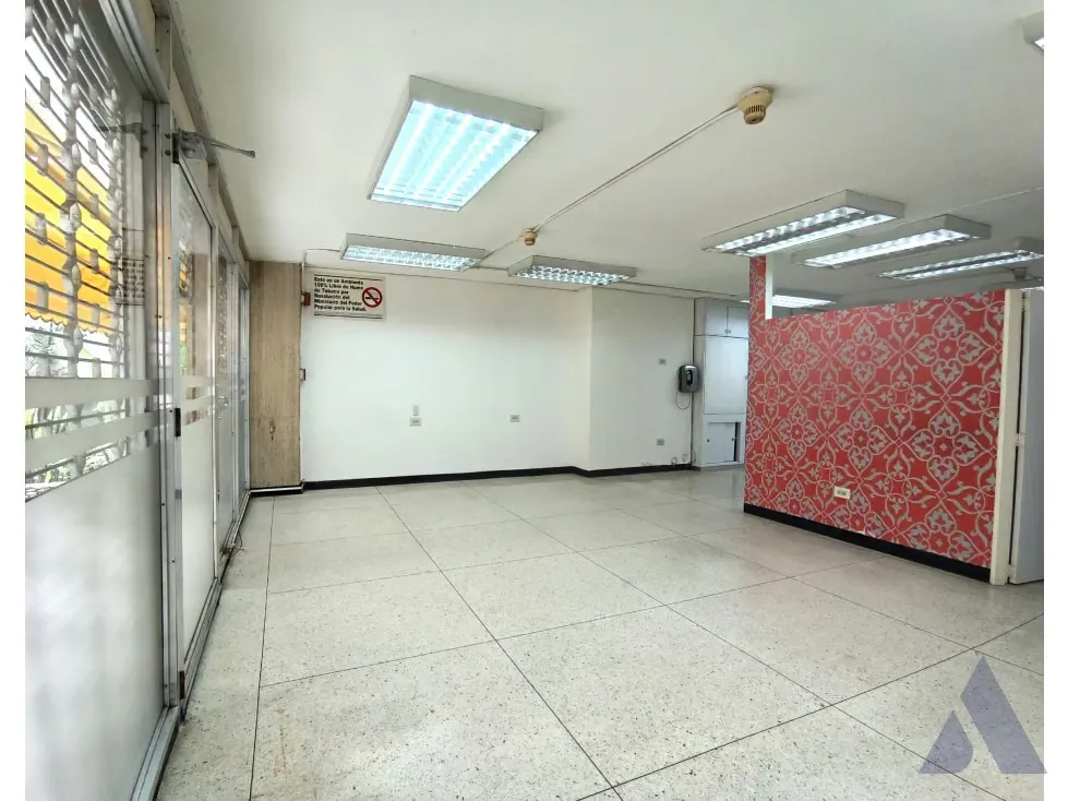 Se Alquila Local Comercial 70.5m2 Altamira 2103 - 4