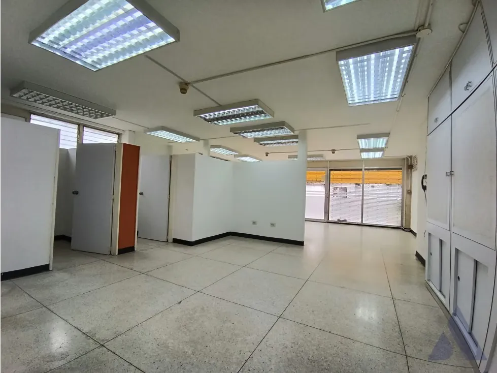 Se Alquila Local Comercial 70.5m2 Altamira 2103 - 7